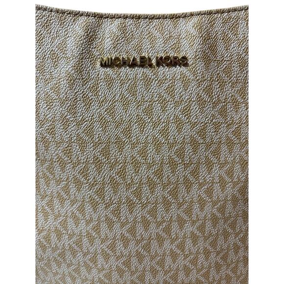 Michael Kors Jet Set Travel Large Logo Messenger - Tan - Picture 3 of 10